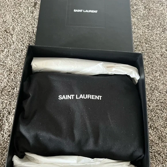 Like New YSL gem crossbody handbag - Picture 3 of 7